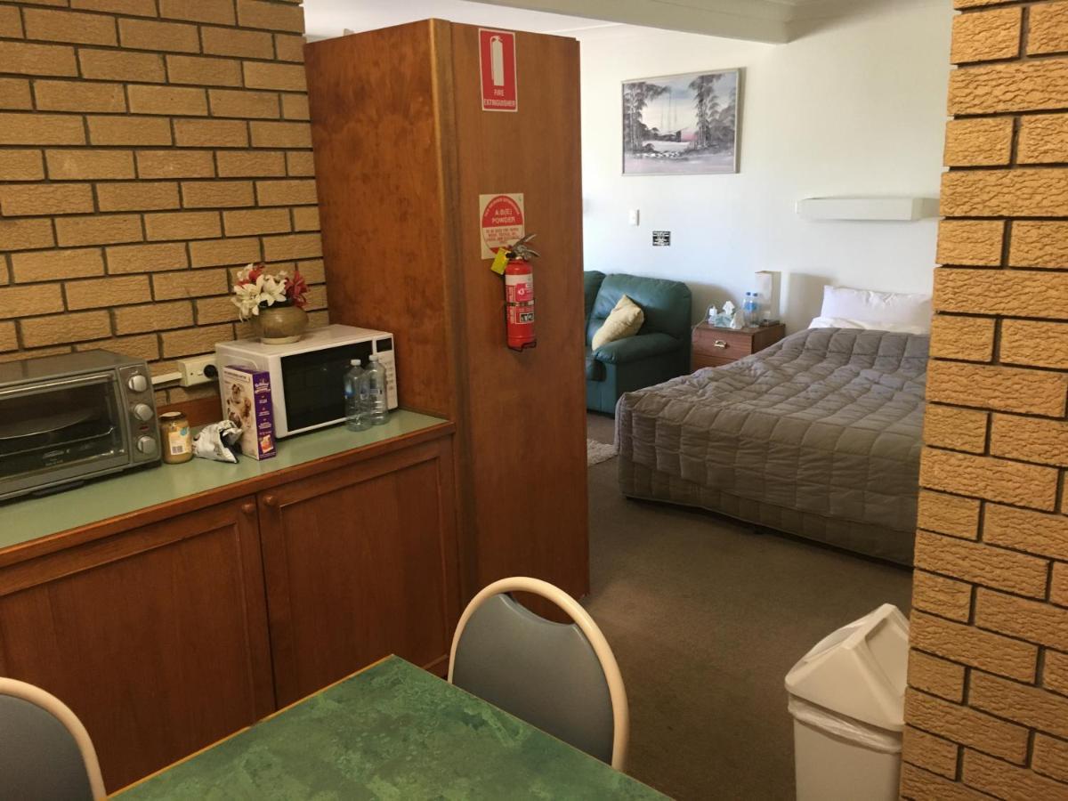 Guyra Motor Inn מראה חיצוני תמונה